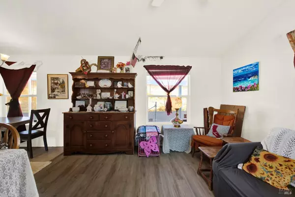 Suisun City, CA 94585,8 deck DR