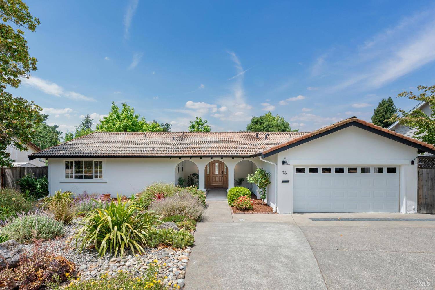 76 Santa Maria DR, Novato, CA 94947