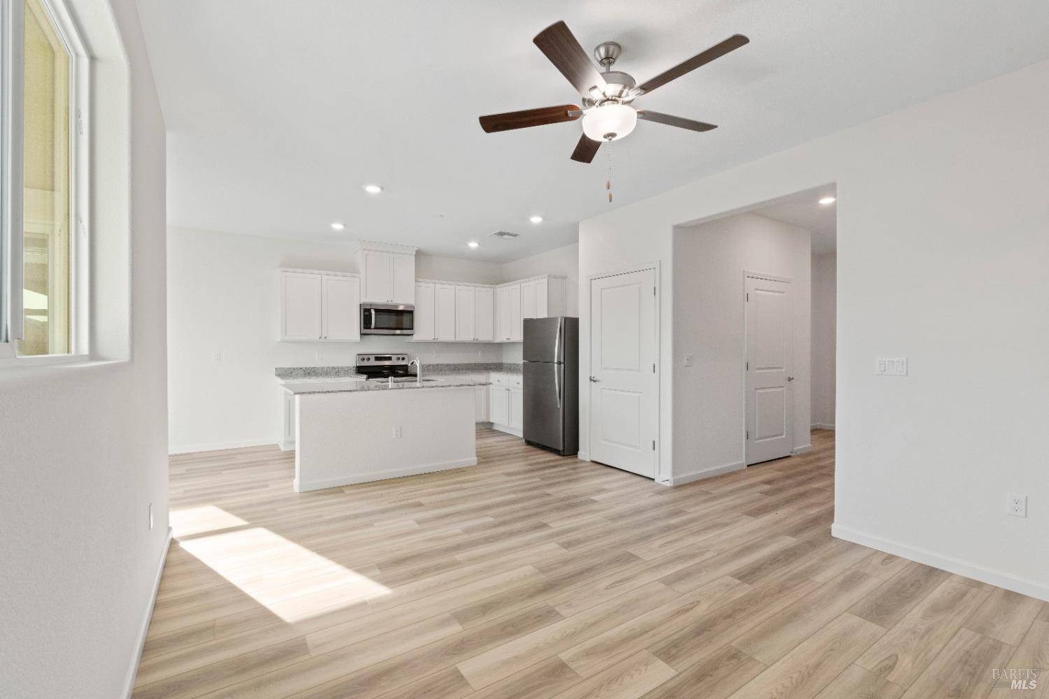 Rio Vista, CA 94571,2261 Espana LN