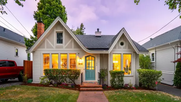 105 Laurel AVE, Petaluma, CA 94952