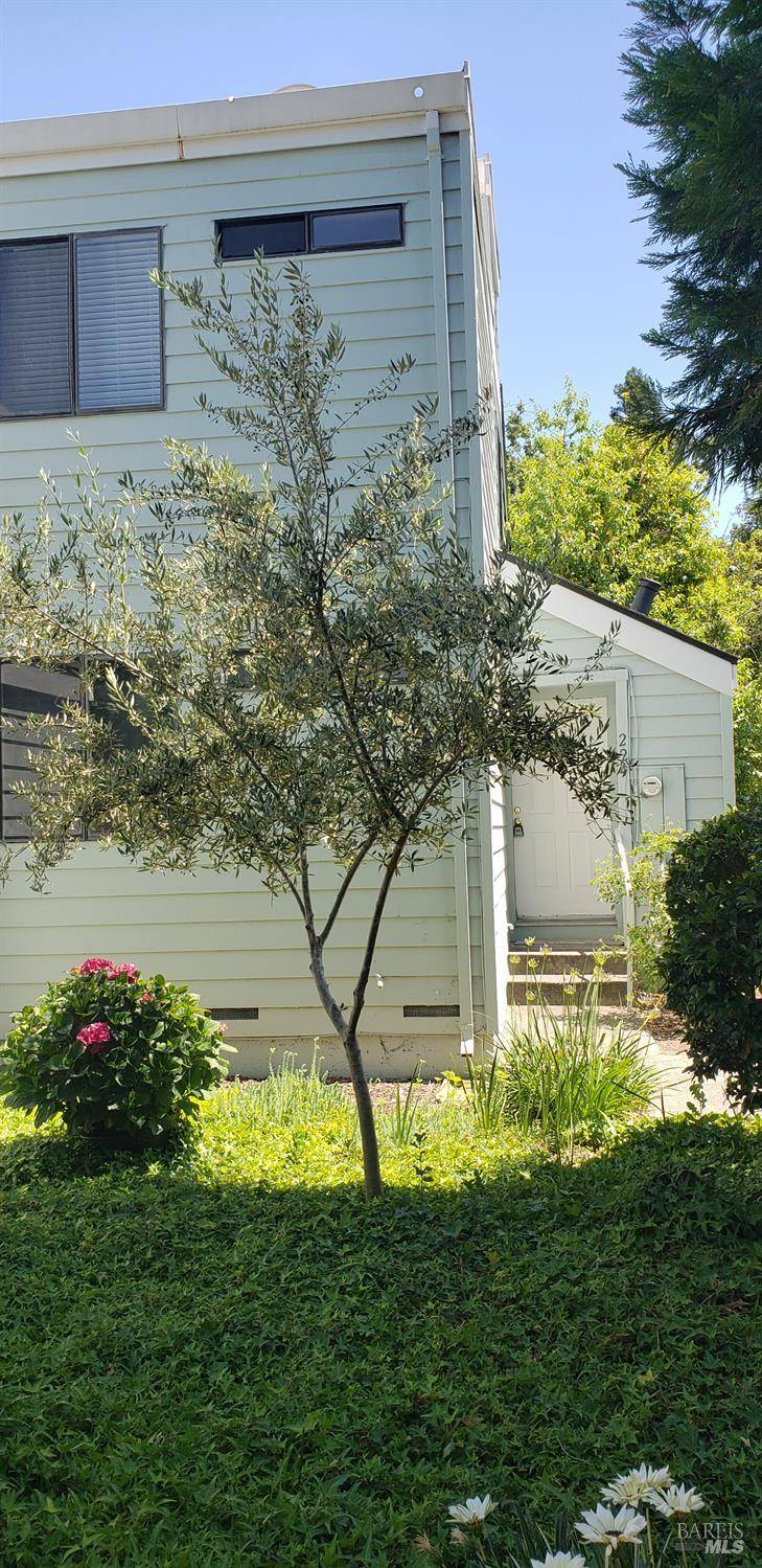224 Courtyards E, Windsor, CA 95492