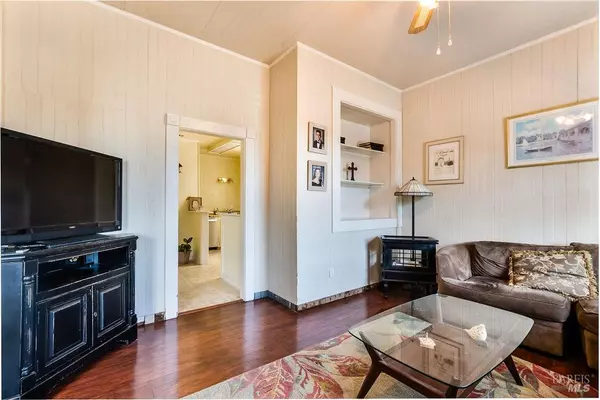 Benicia, CA 94510,141 E F ST