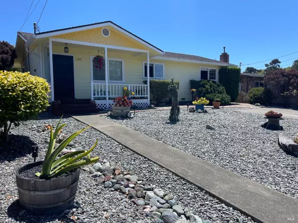 Fort Bragg, CA 95437,148 Olsen LN