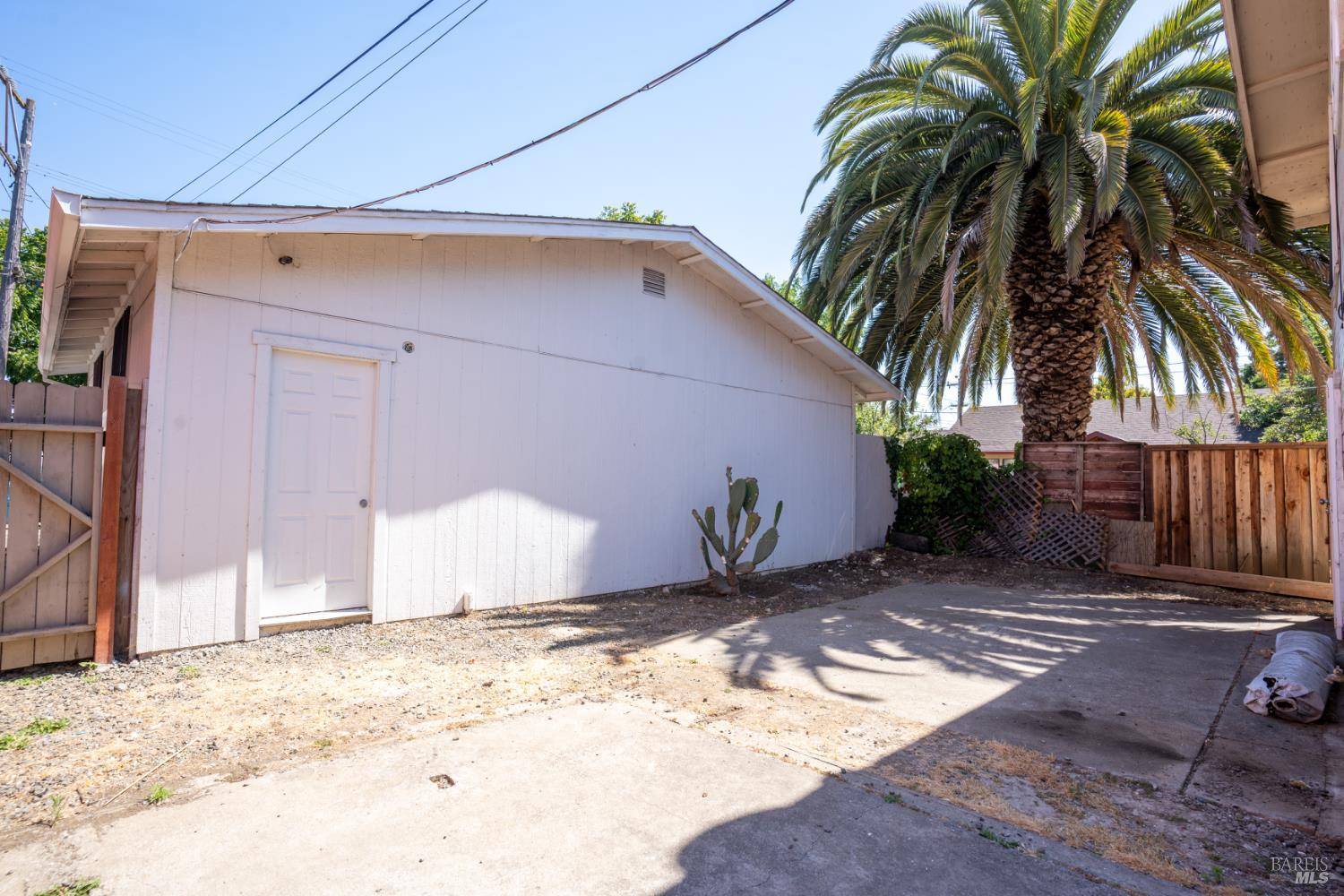 Vallejo, CA 94590,610 Indiana ST