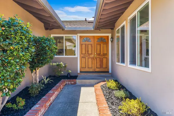 Novato, CA 94945,70 San Carlos WAY