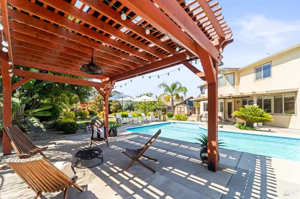 Vacaville, CA 95687,1042 Topaz CT