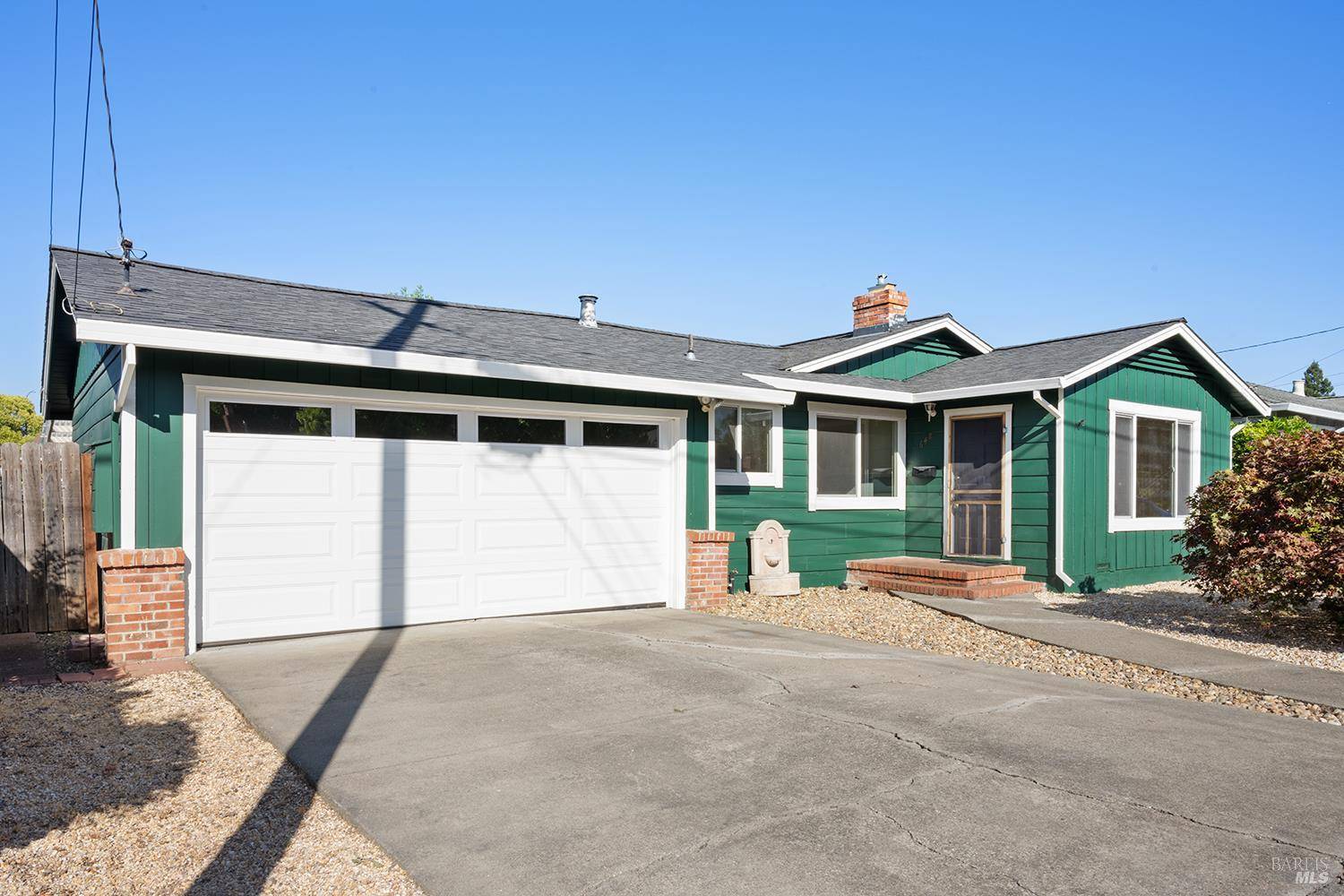 648 Church ST, Santa Rosa, CA 95405