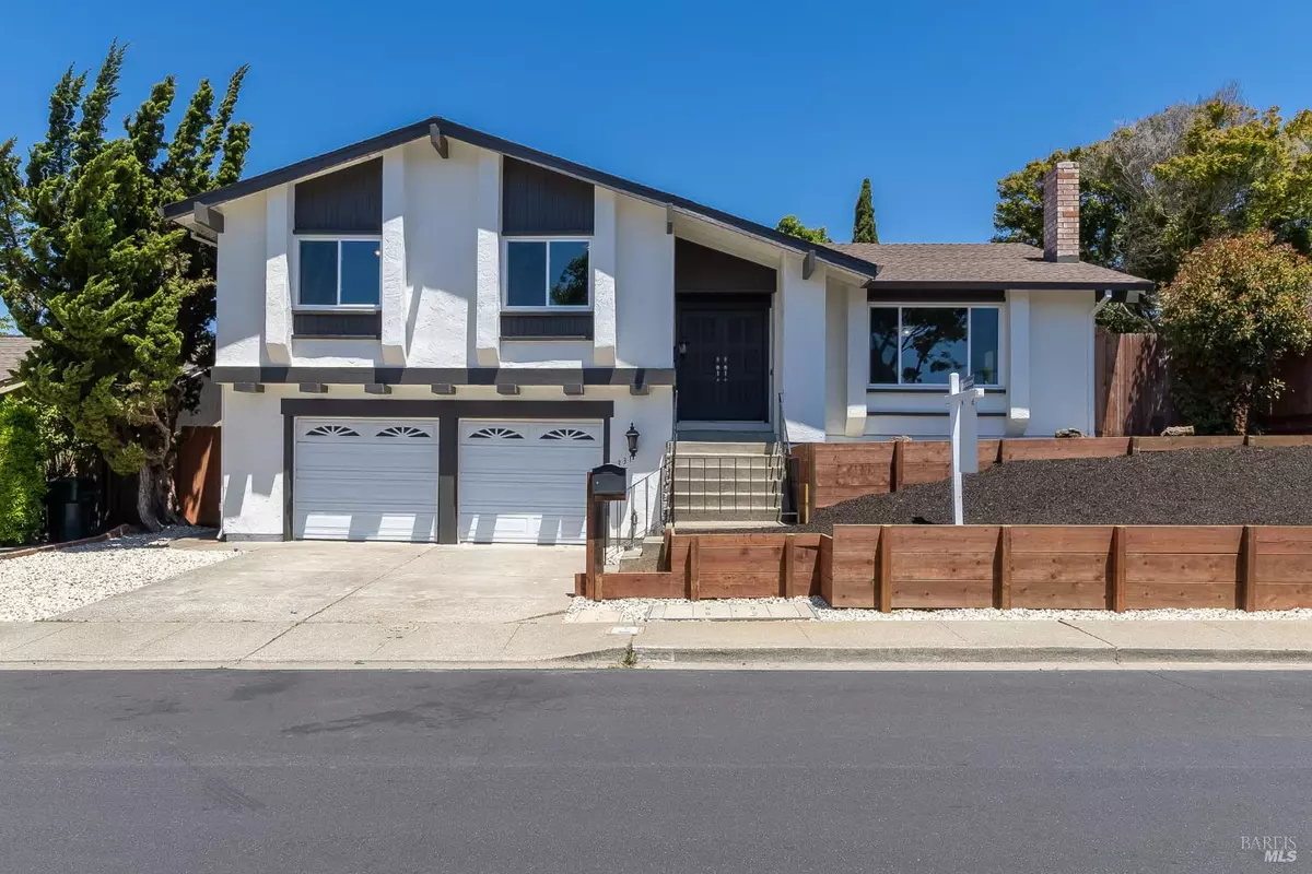 Benicia, CA 94510,331 Larkin DR