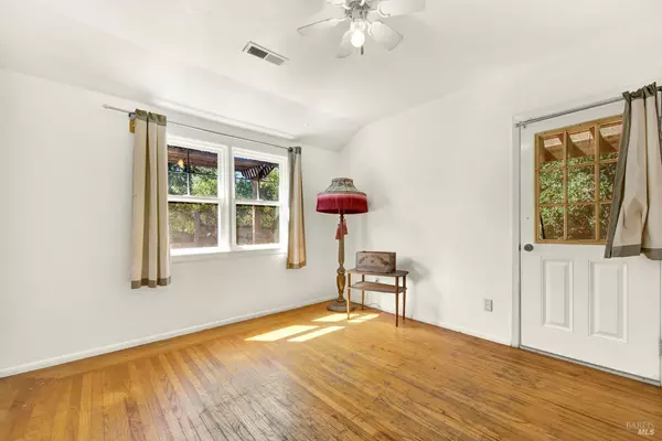 Napa, CA 94558,2152 Monticello RD