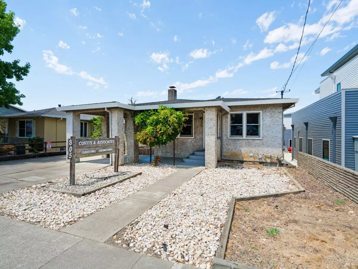 Healdsburg, CA 95448,805 Healdsburg AVE