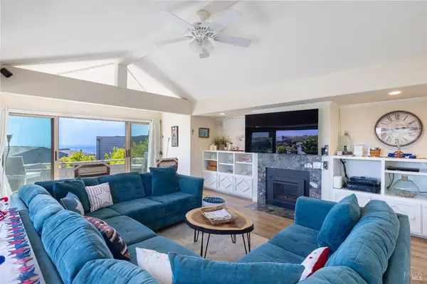 Bodega Bay, CA 94923,221 Condor CT