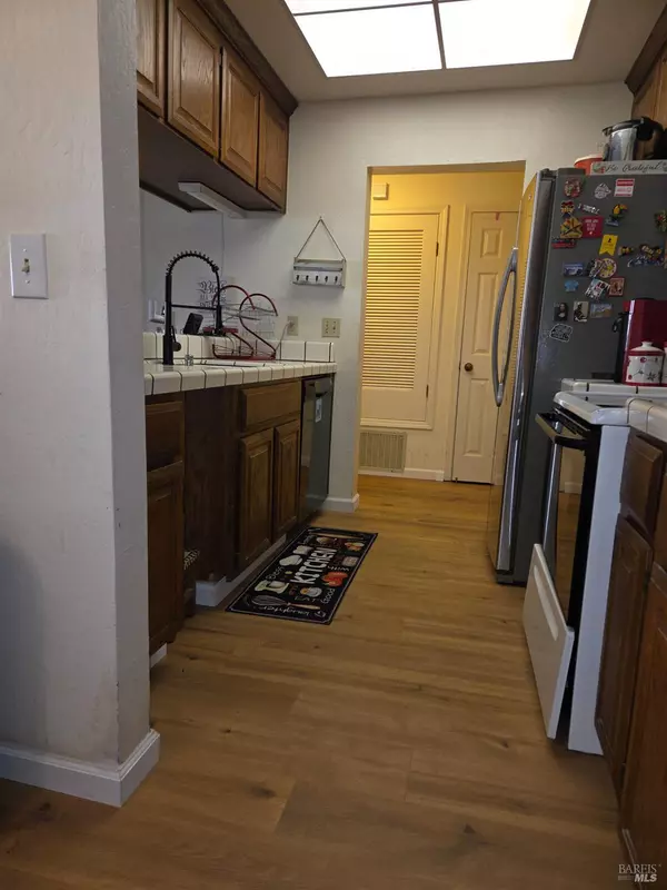 Hayward, CA 94542,25912 Hayward BLVD 106