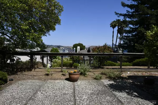 Vallejo, CA 94591,254 Clearview DR