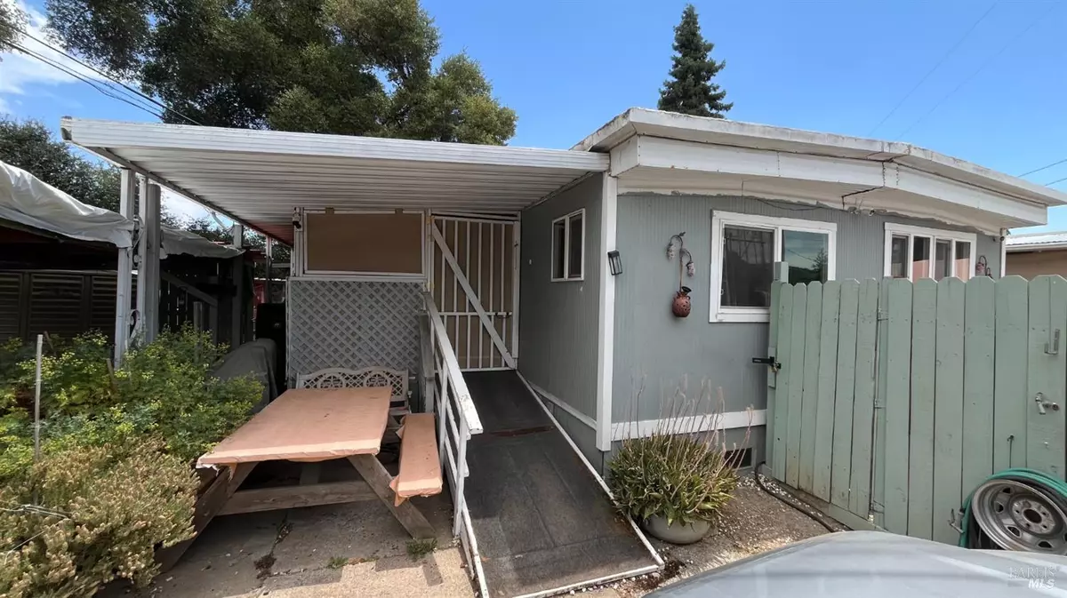 Redwood Valley, CA 95470,8451 Uva DR 12