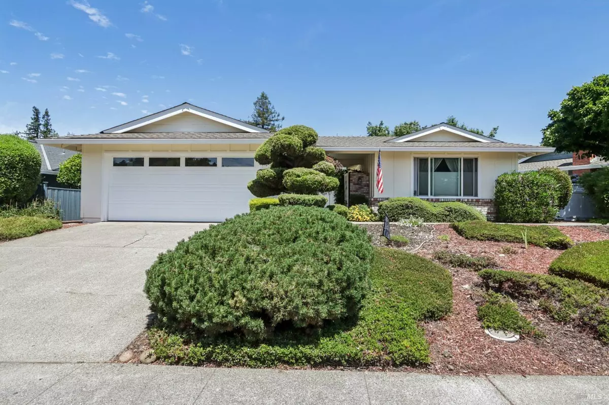 Santa Rosa, CA 95409,322 Mockingbird CIR