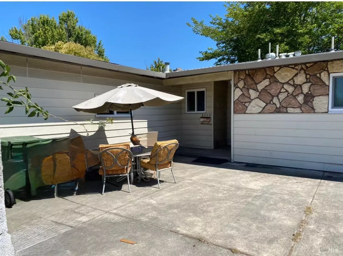 Rohnert Park, CA 94928,8034 Adrian DR