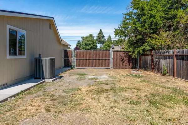 Willits, CA 95490,755 Central AVE