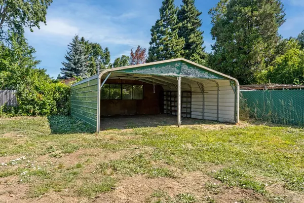 Willits, CA 95490,755 Central AVE