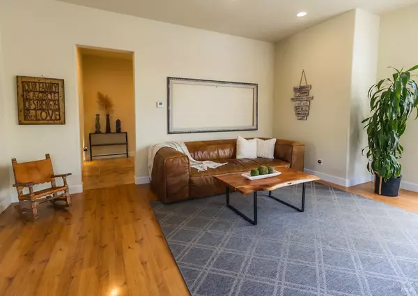 Santa Rosa, CA 95403,281 Cambria WAY