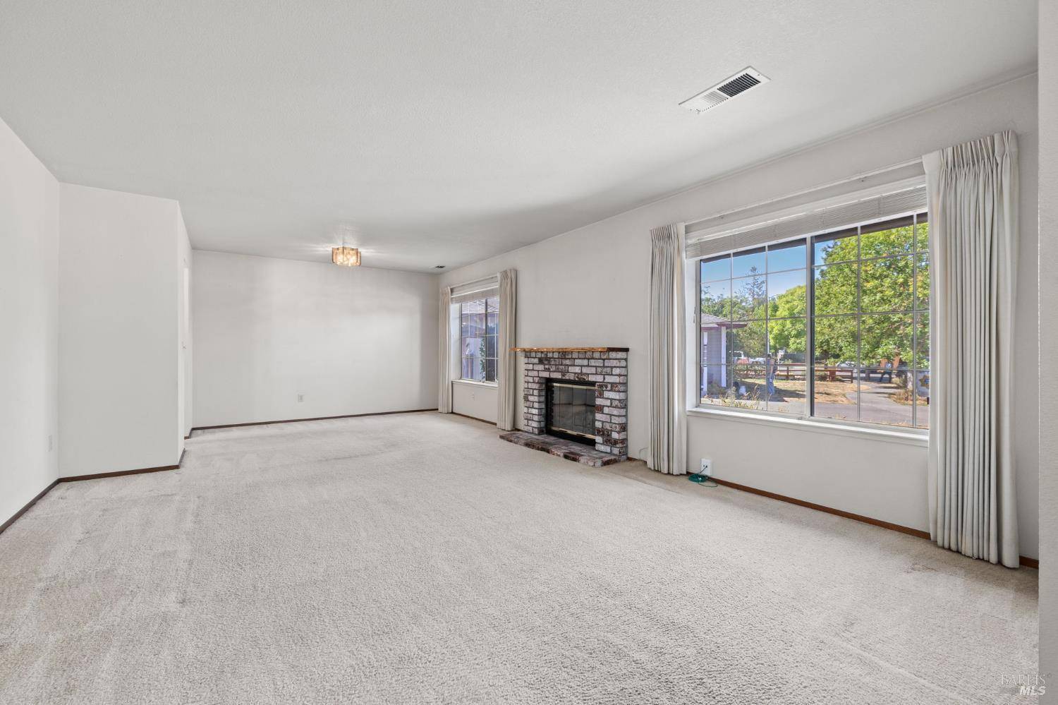 Santa Rosa, CA 95403,2106 Firwood AVE