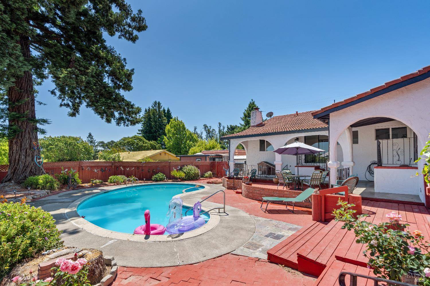 5174 Blank RD, Sebastopol, CA 95472