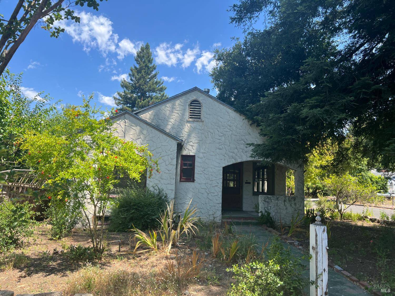 1021 Howard ST, Santa Rosa, CA 95404