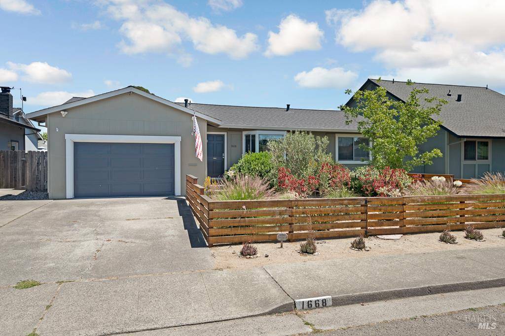 1668 Baywood DR, Petaluma, CA 94954