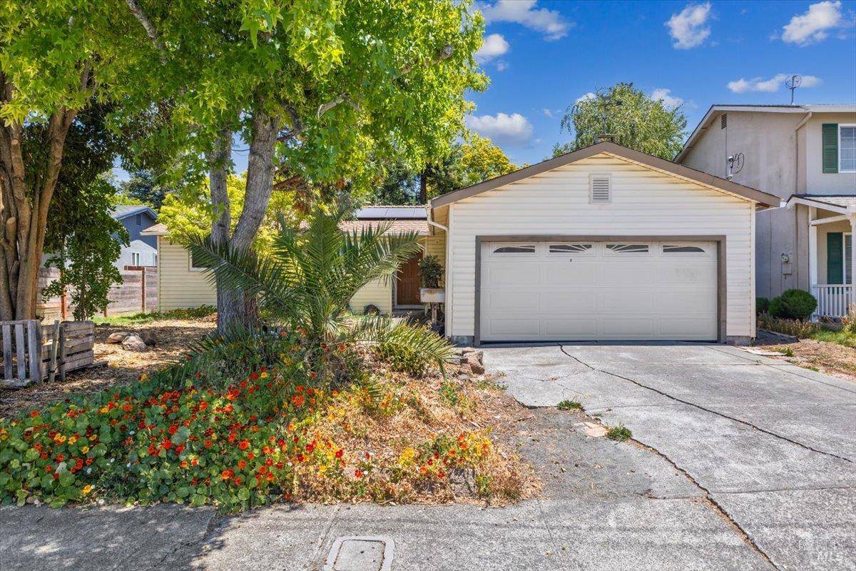 750 Brett AVE, Rohnert Park, CA 94928