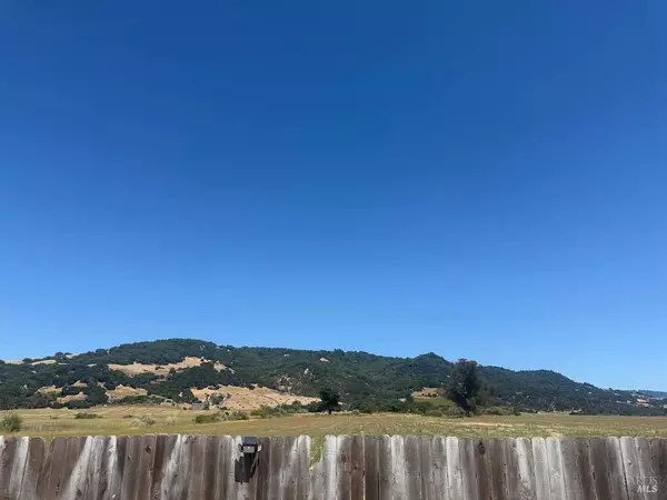 220 Magnolia AVE, Santa Rosa, CA 95407