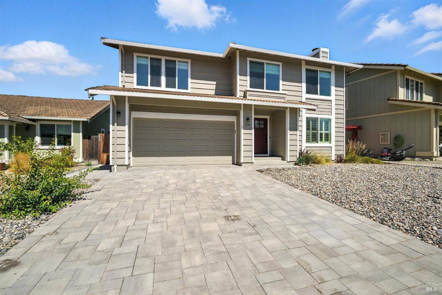 Petaluma, CA 94954,104 Banff WAY