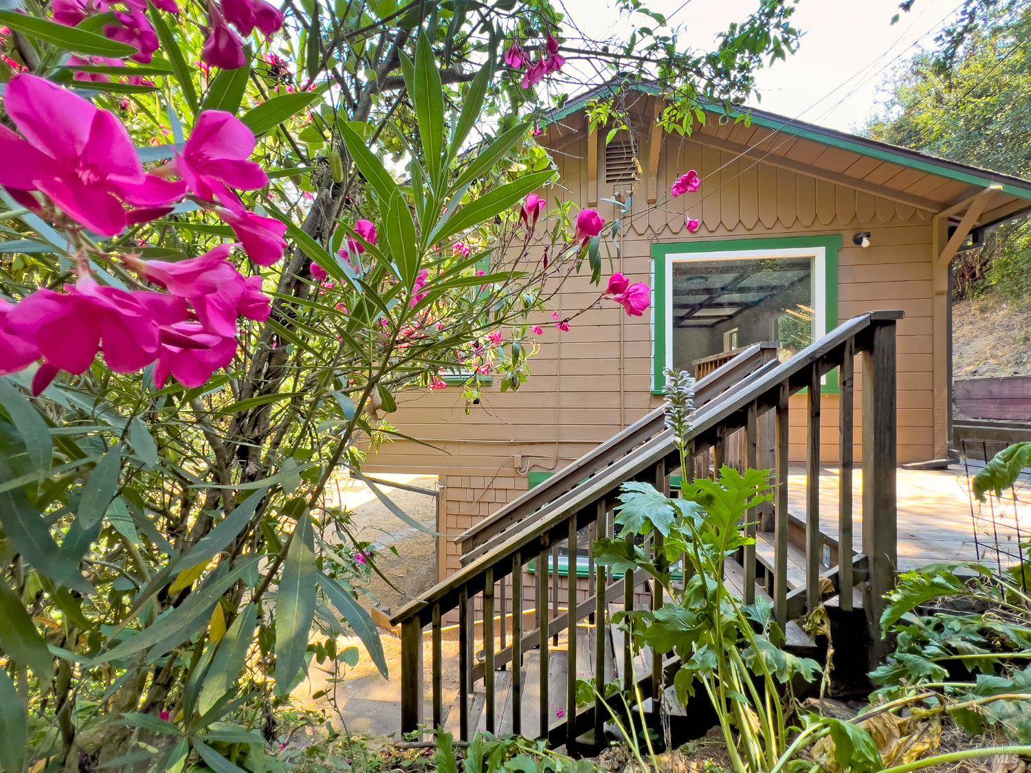 Forestville, CA 95436,9525 Argonne WAY