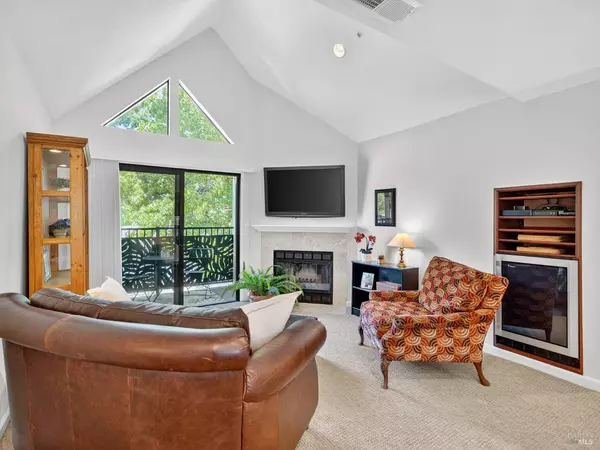 Healdsburg, CA 95448,216 Foss Creek CIR B
