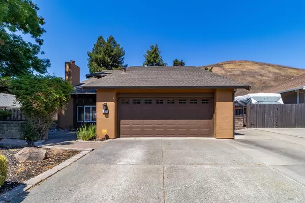 877 Rose DR, Benicia, CA 94510