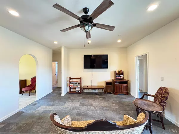 Redwood Valley, CA 95470,1910 Foothill DR