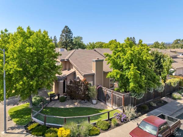 141 Flametree CIR, Windsor, CA 95492