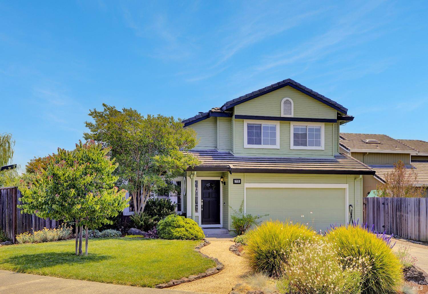 215 Flametree CIR, Windsor, CA 95492