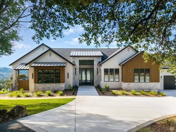 5925 Crystal DR, Santa Rosa, CA 95404