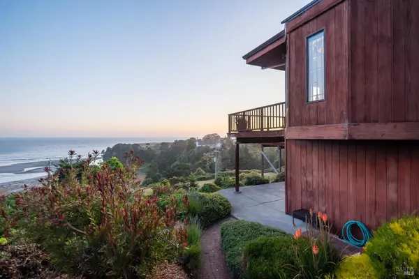 44771 Crestwood DR, Mendocino, CA 95460