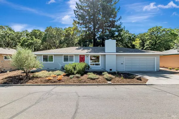 12 Meadowgreen CIR, Santa Rosa, CA 95409