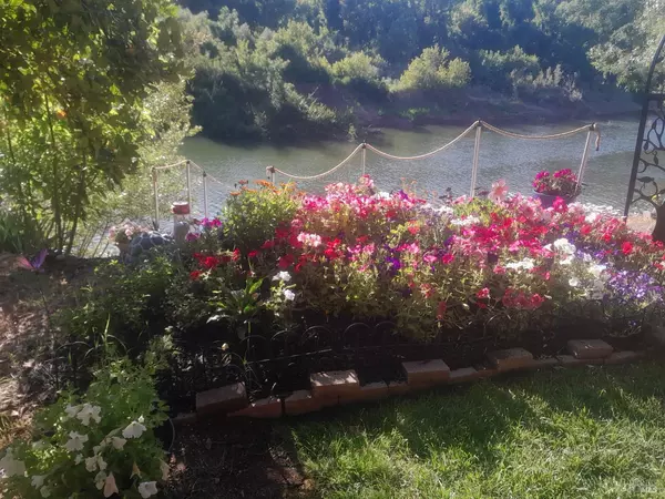 Guerneville, CA 95446,15110 Drake RD