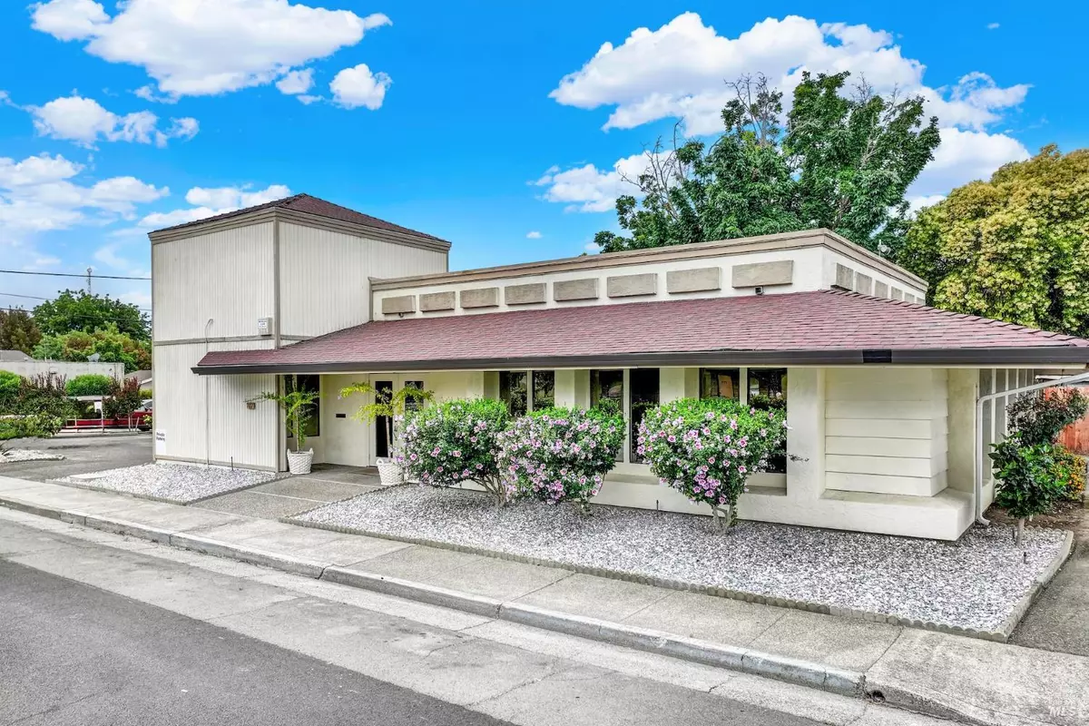 Vallejo, CA 94590,707 Tuolumne ST
