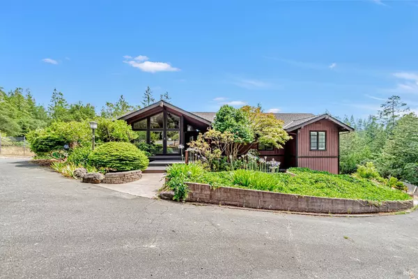 3415 Harrison Grade RD, Sebastopol, CA 95472