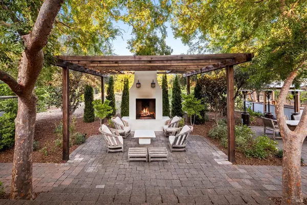 Sonoma, CA 95476,20464 5th ST E