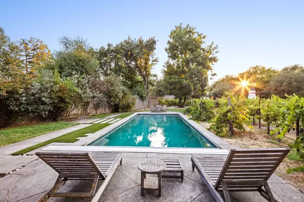 Sonoma, CA 95476,20464 5th ST E