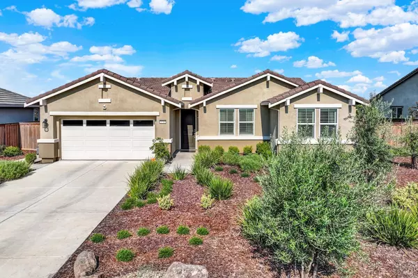 570 Wildflower CT, Dixon, CA 95620