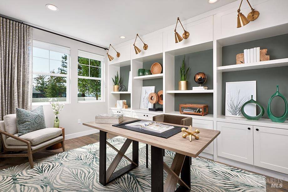 Santa Rosa, CA 95403,617 Semillon LN