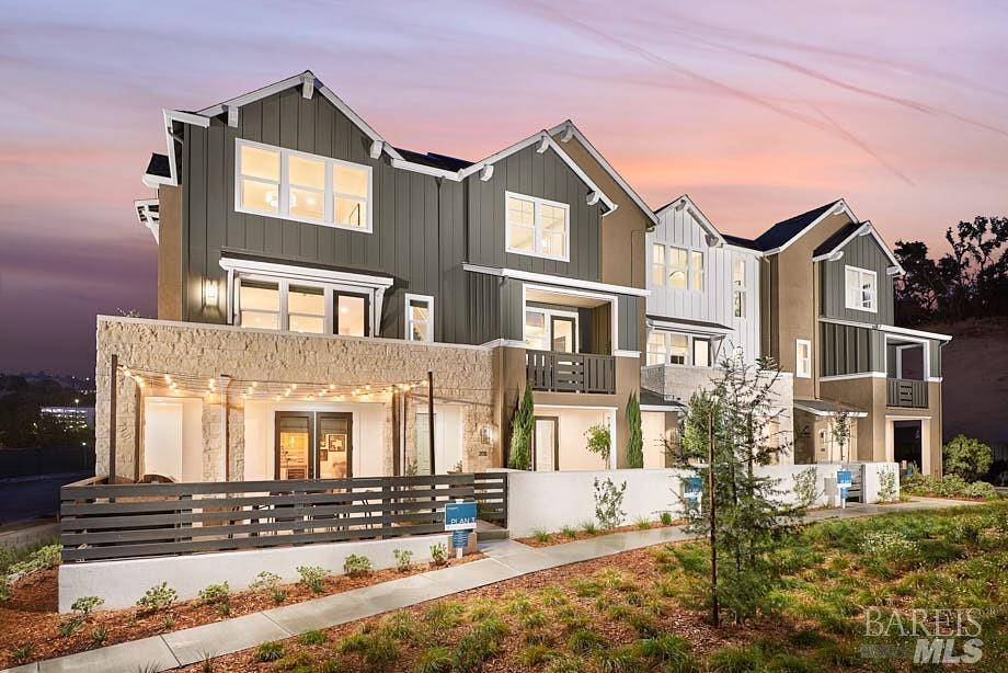 641 Semillon LN, Santa Rosa, CA 95403