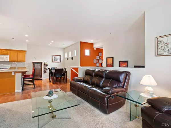 Cloverdale, CA 95425,165 Stonegate CIR E