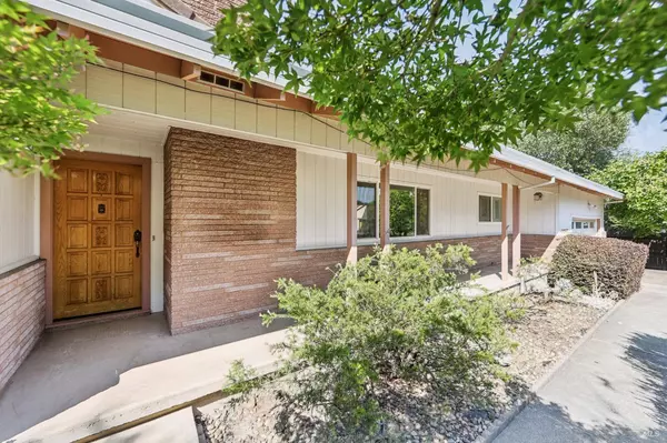 Napa, CA 94558,1050 Sunset RD