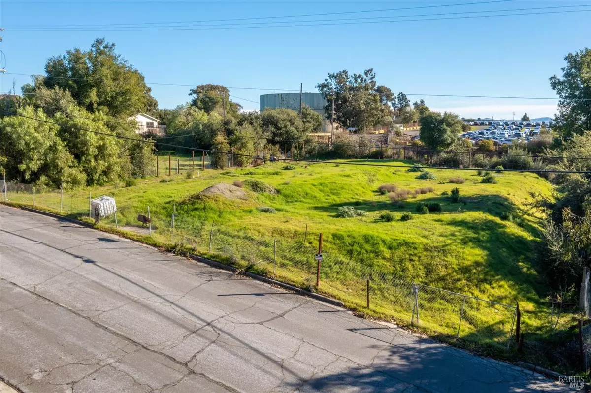 Benicia, CA 94510,800 E 7th ST